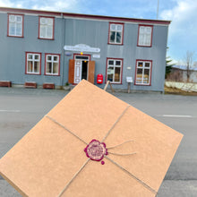 Hlaða mynd inn í gallerískoðara, Gjafapakki - Glerpenni, blek og blekþerra og pappír.
