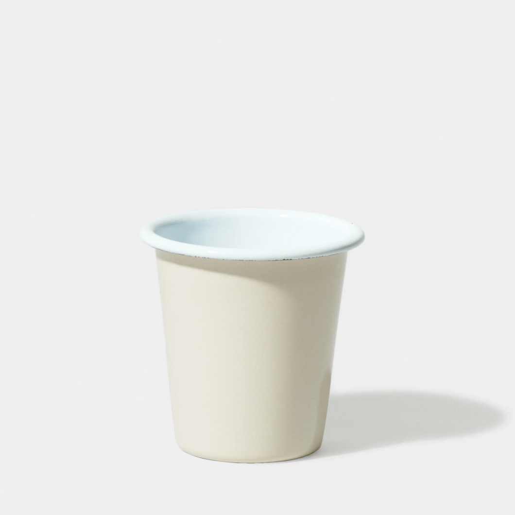 Emalerað glas, Rjómalitað